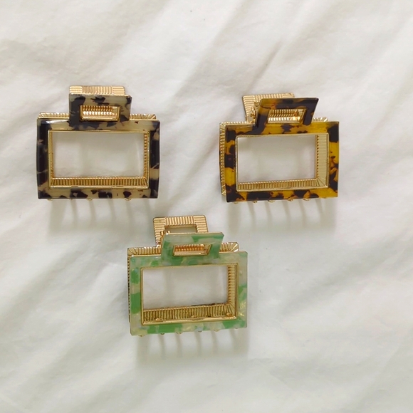 3 clips - Picture 1 of 4